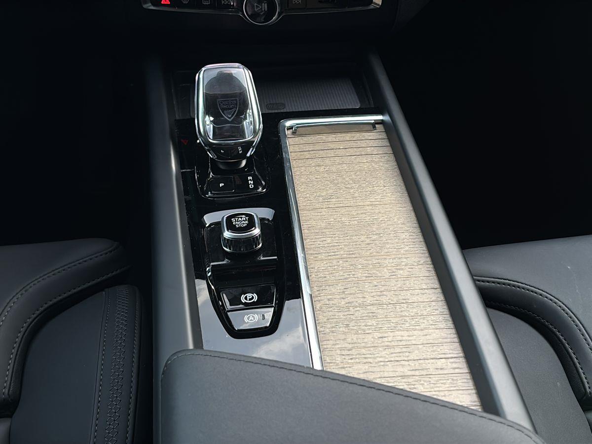 XC60 T6 Hibrido Plug-in Plus Bright
