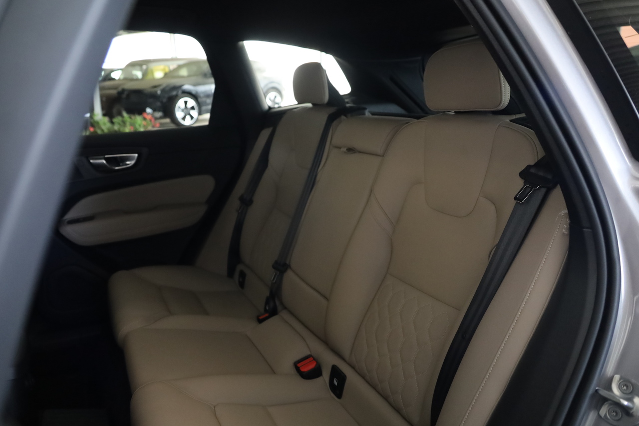 XC60 T6 Hibrido Plug-in Plus Bright