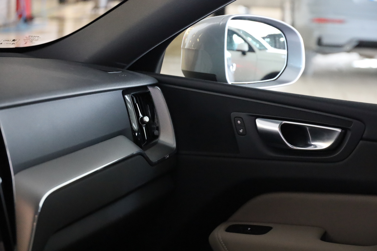 XC60 T6 Hibrido Plug-in Plus Bright