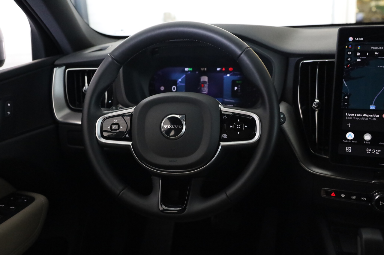 XC60 T6 Hibrido Plug-in Plus Bright
