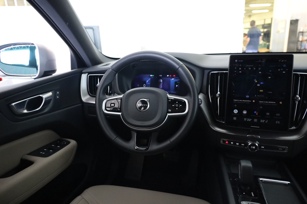 XC60 T6 Hibrido Plug-in Plus Bright