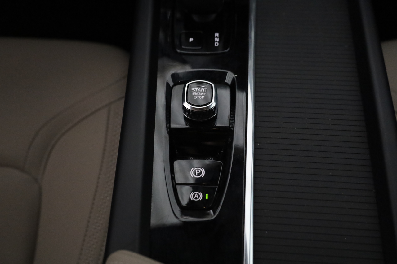 XC60 T6 Hibrido Plug-in Plus Bright