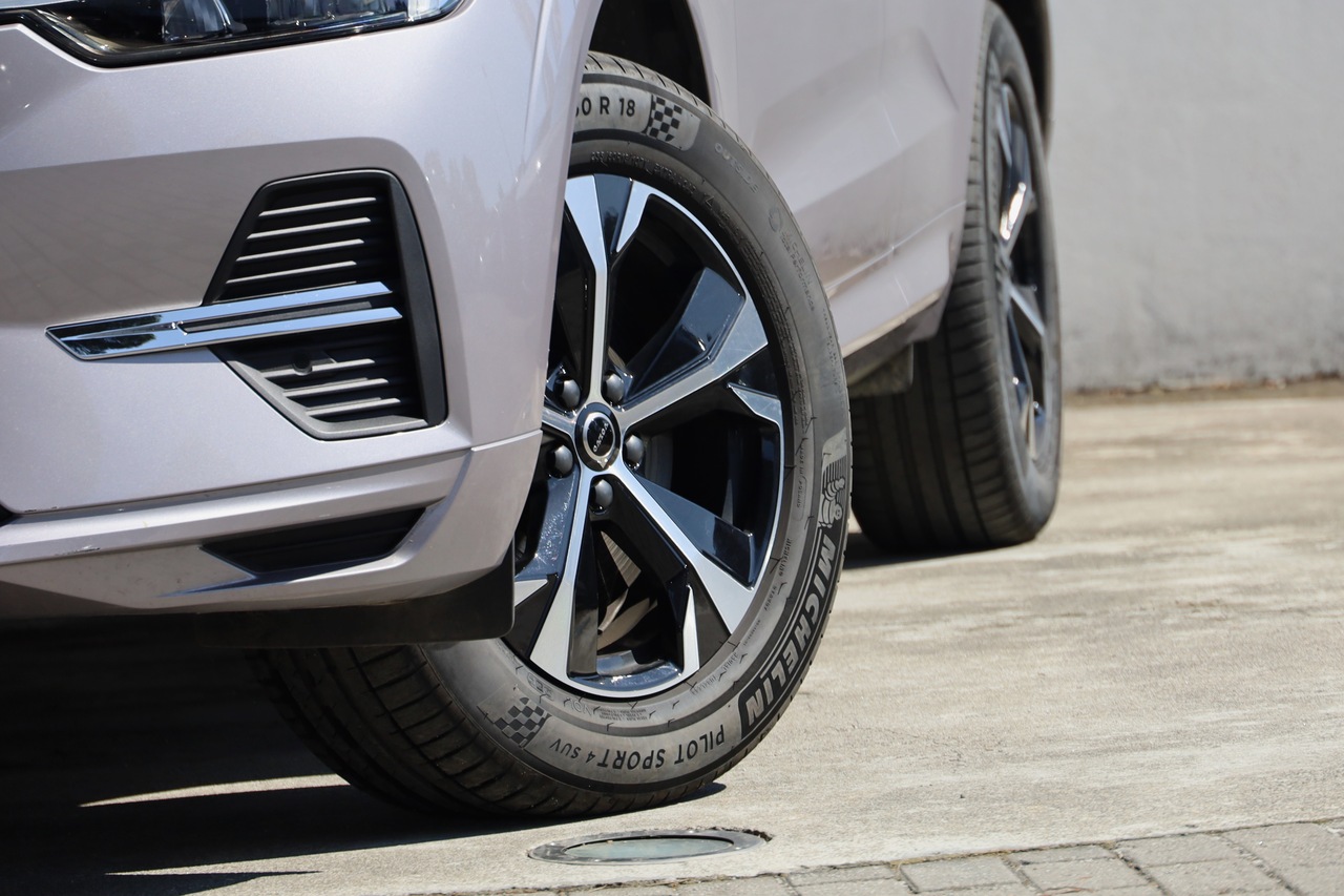 XC60 T6 Hibrido Plug-in Plus Bright
