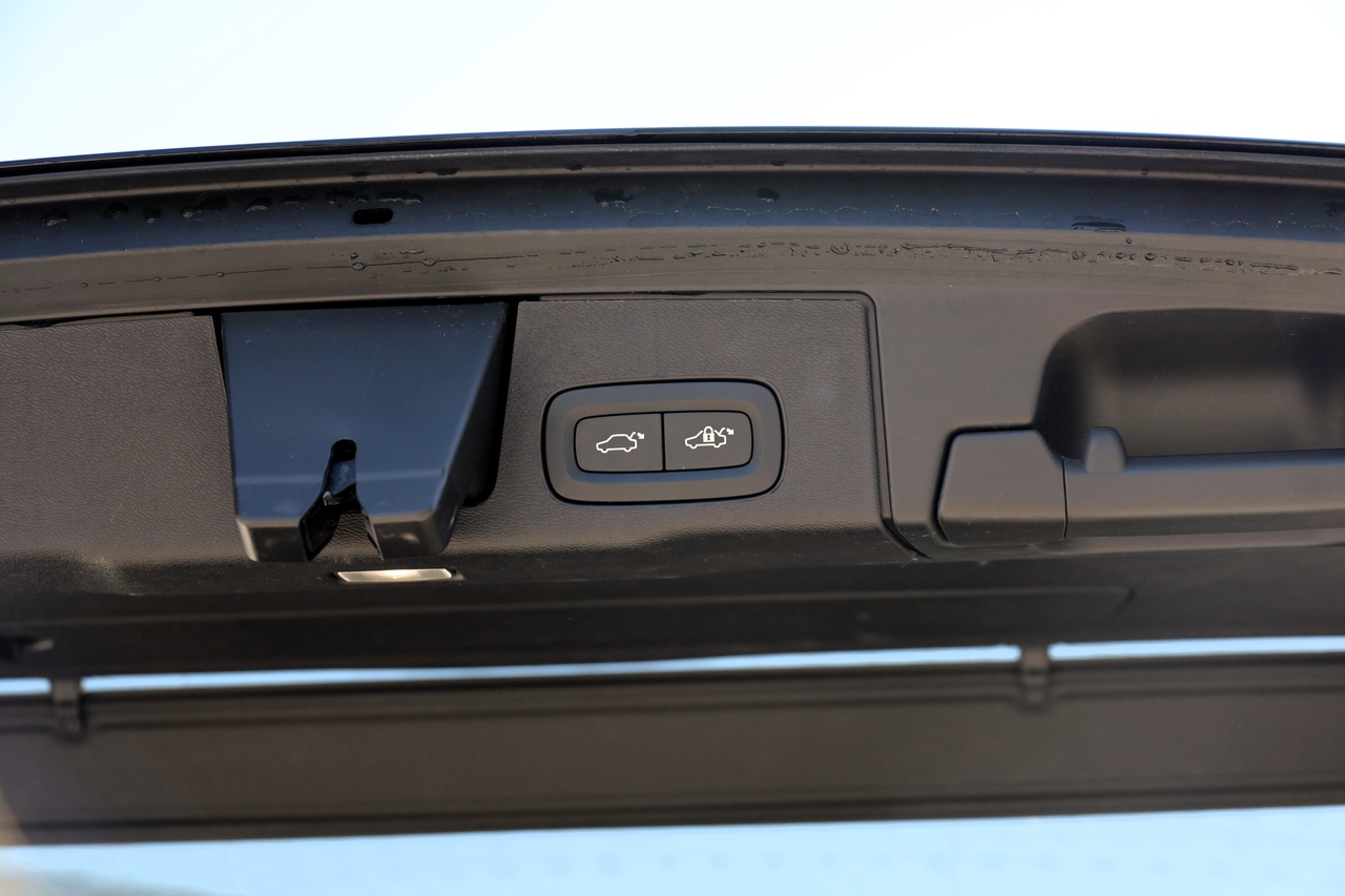 XC60 T6 Hibrido Plug-in Plus Bright
