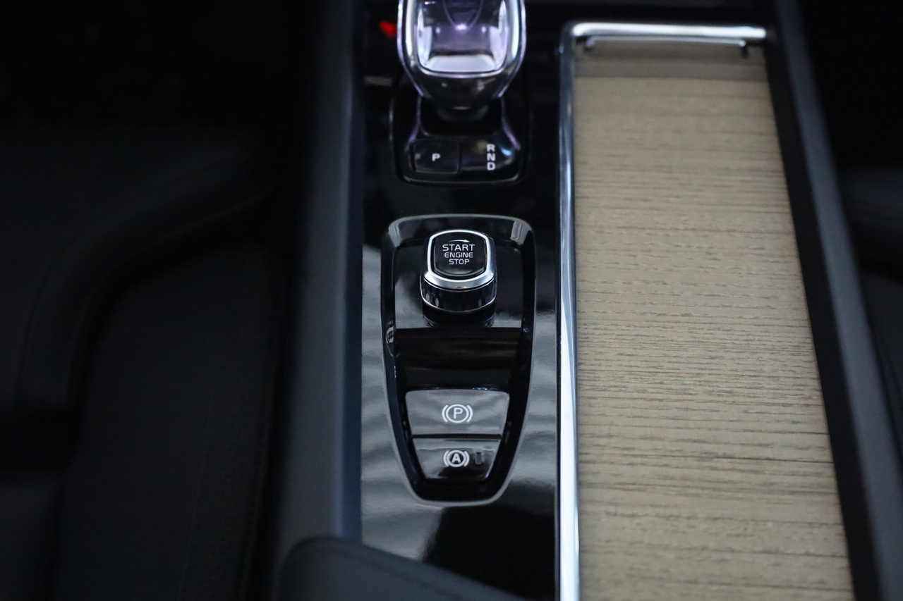 XC60 T6 Hibrido Plug-in Plus Bright