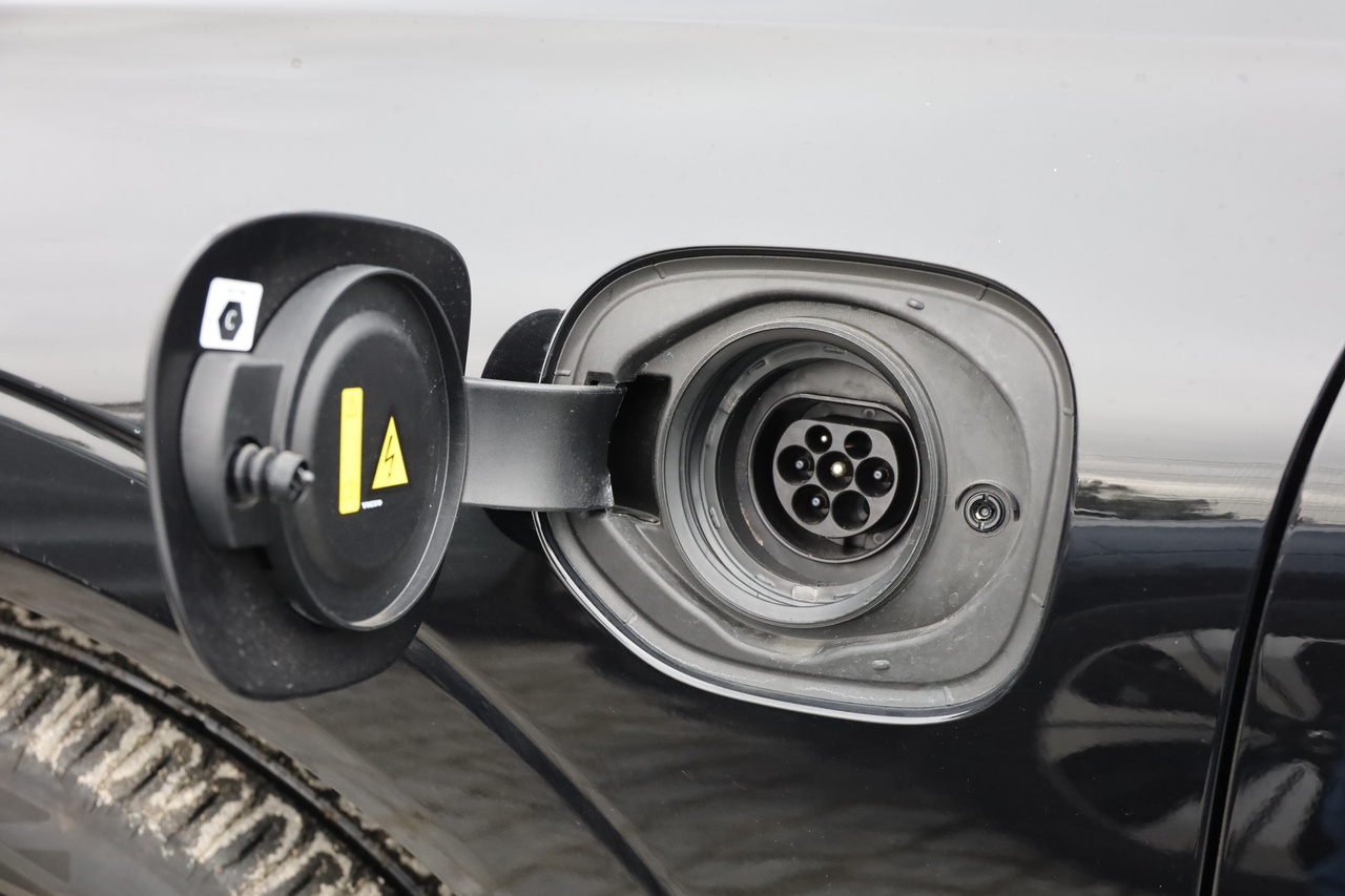 XC60 T6 Hibrido Plug-in Plus Dark