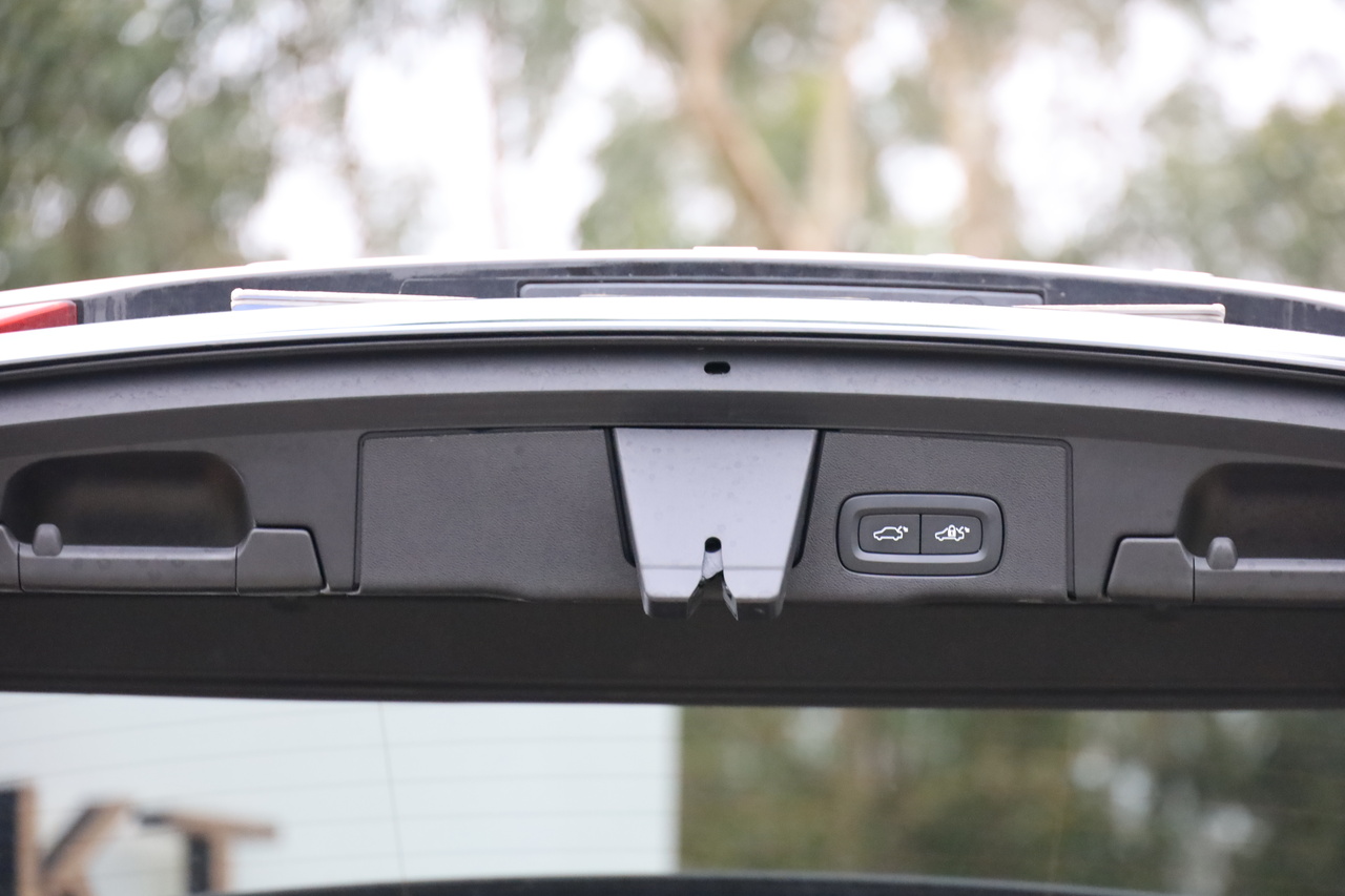 XC60 T6 Hibrido Plug-in Plus Dark