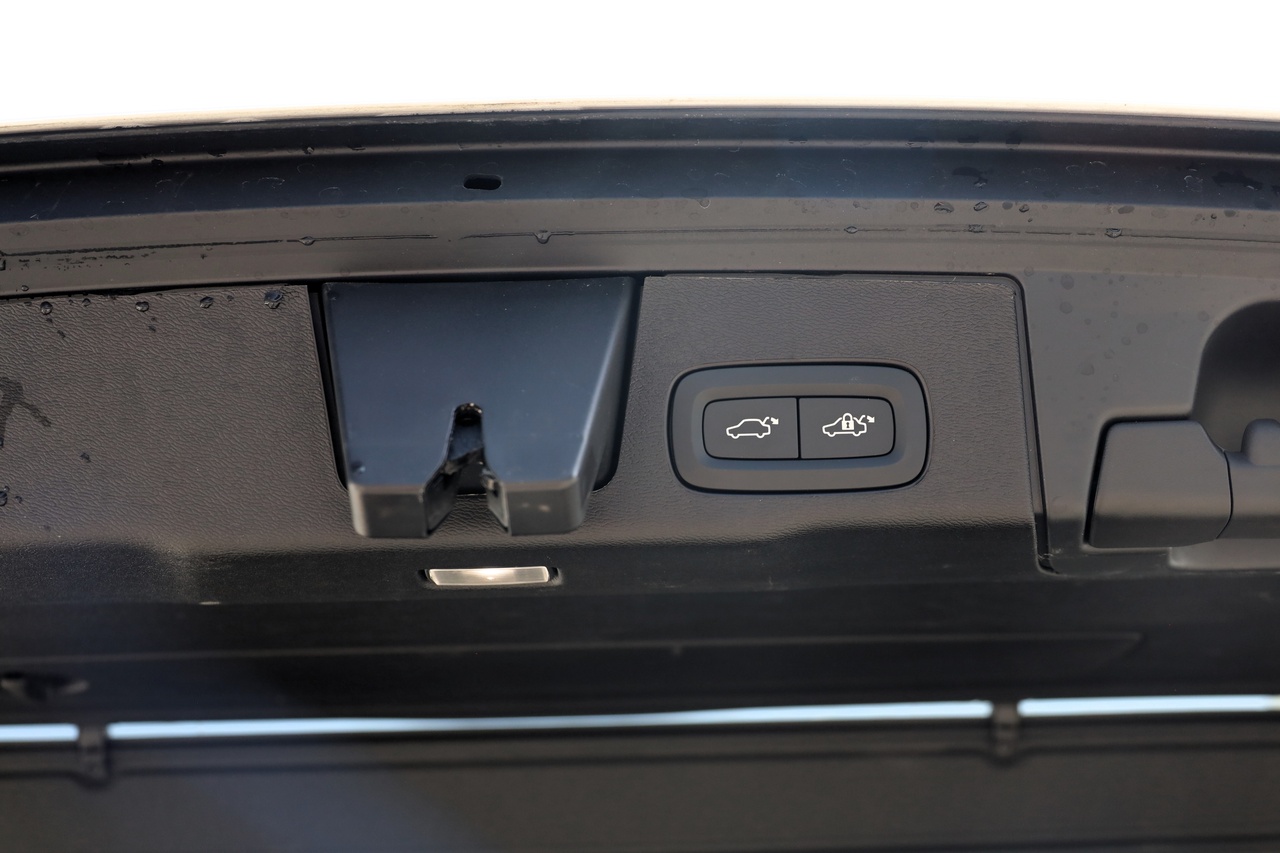 XC60 T6 Hibrido Plug-in Plus Dark