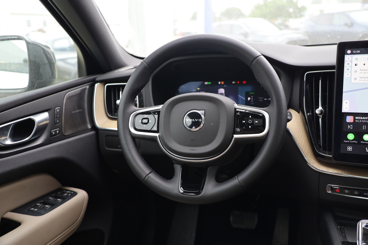 XC60 T6 Hibrido Plug-in Plus Dark