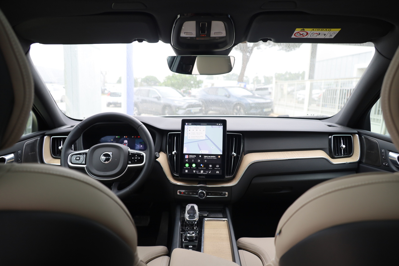 XC60 T6 Hibrido Plug-in Plus Dark