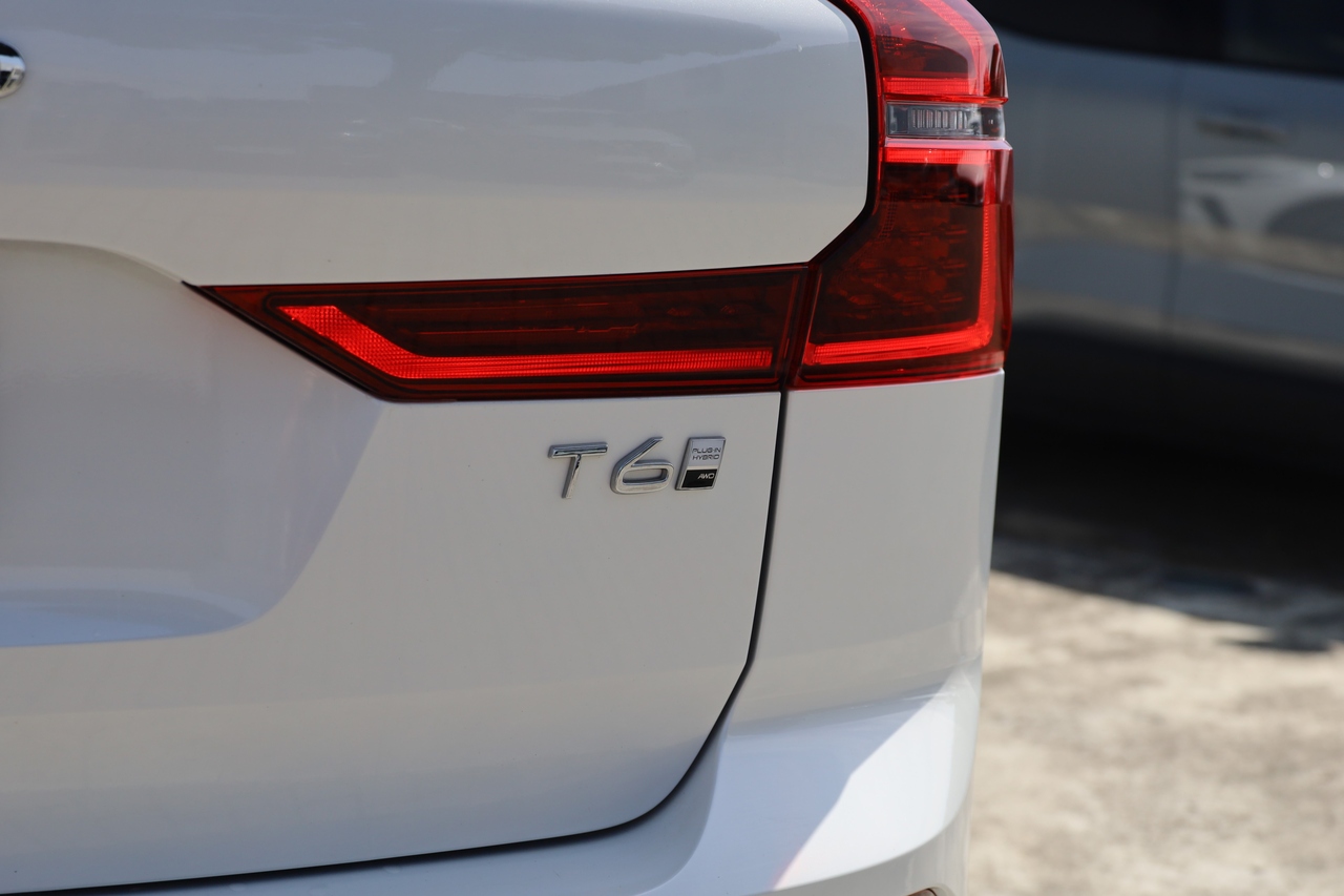 XC60 T6 Hibrido Plug-in Plus Dark
