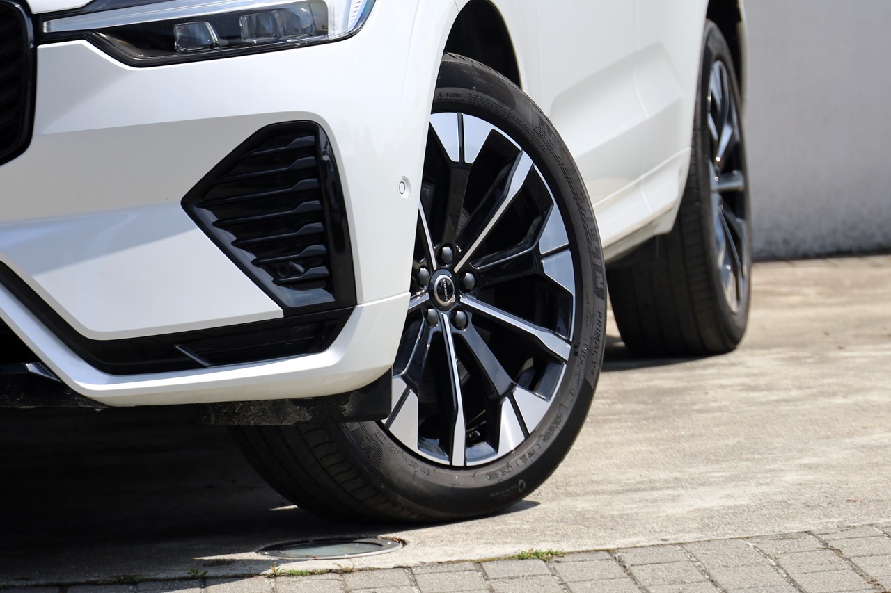XC60 T6 Hibrido Plug-in Plus Dark