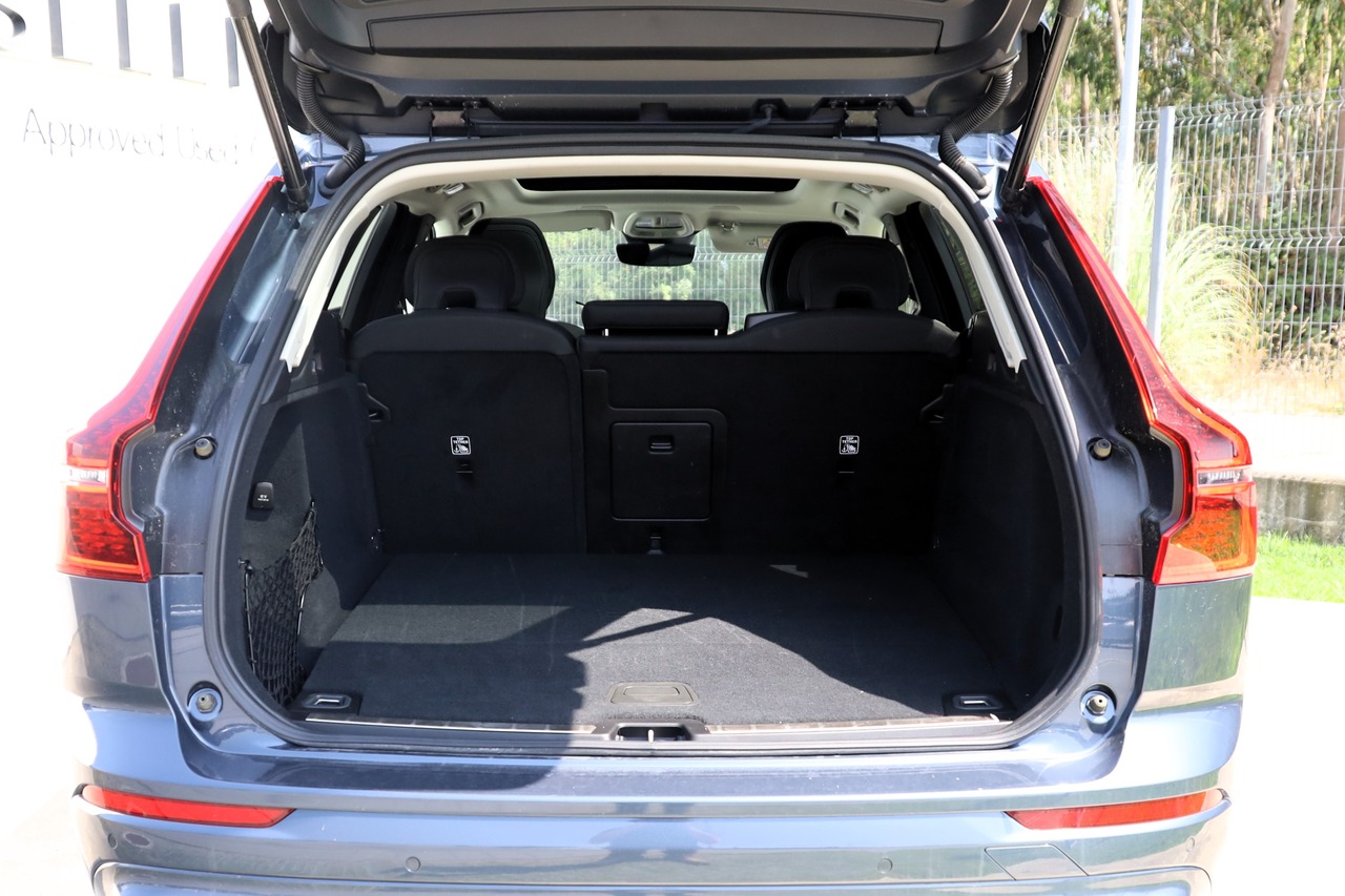 XC60 T6 Hibrido Plug-in Plus Dark