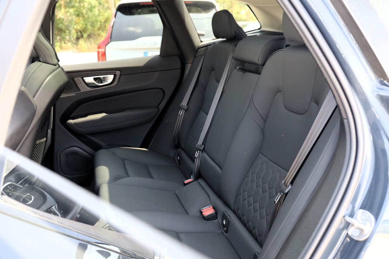XC60 T6 Hibrido Plug-in Plus Dark