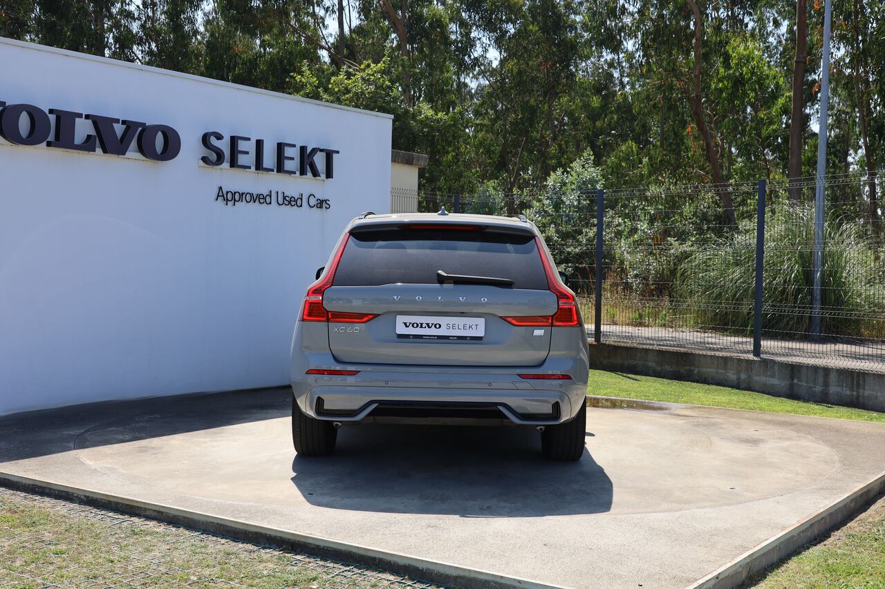 XC60 T6 Hibrido Plug-in Plus Dark
