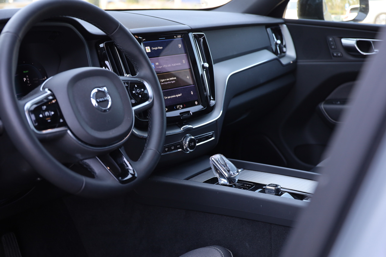 XC60 T6 Hibrido Plug-in Plus Dark