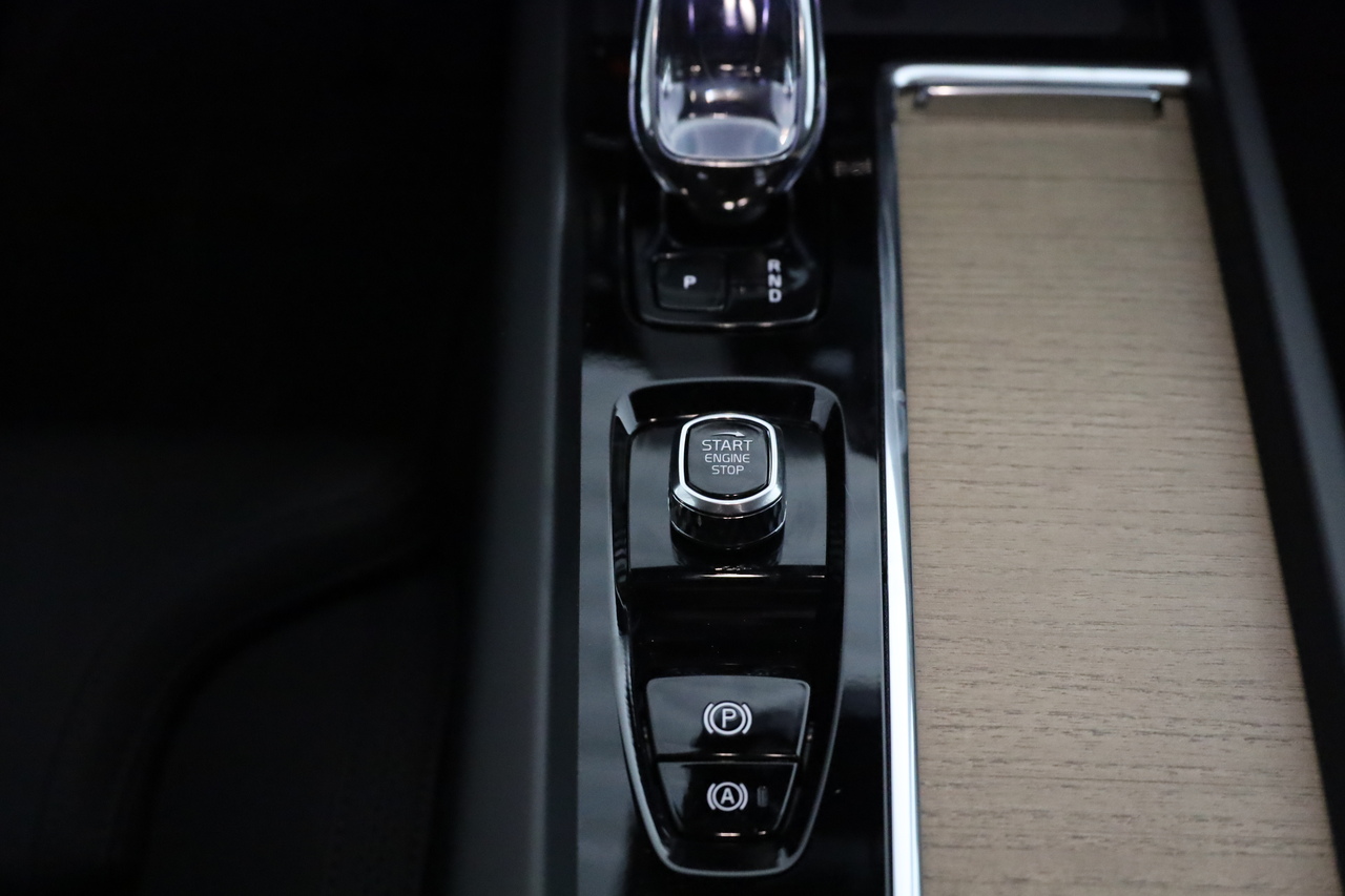 XC60 T6 Hibrido Plug-in Plus Dark