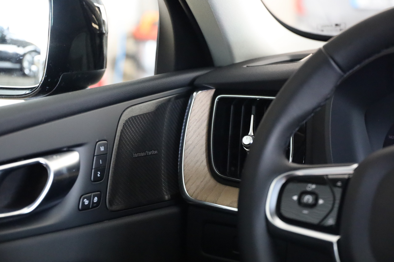 XC60 T6 Hibrido Plug-in Plus Dark