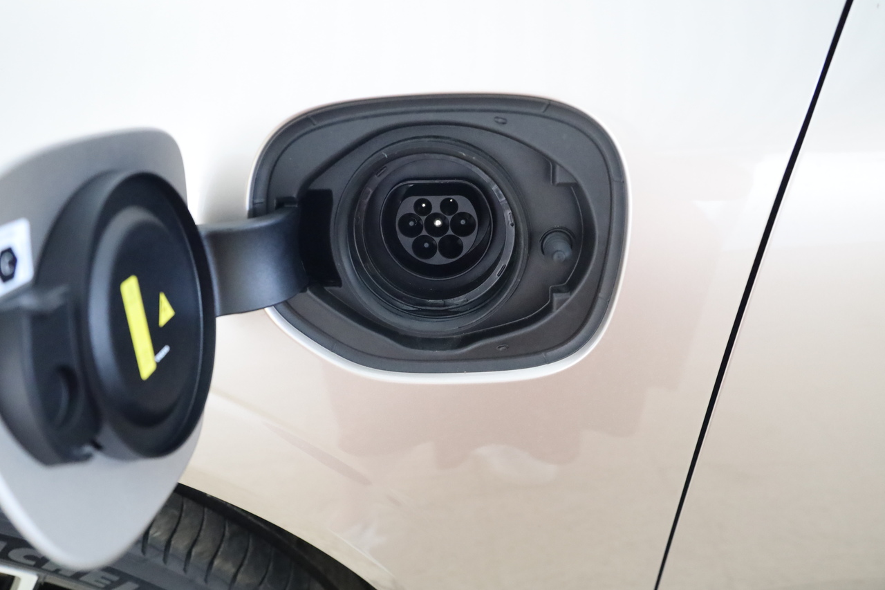 XC60 T6 Hibrido Plug-in Plus Dark