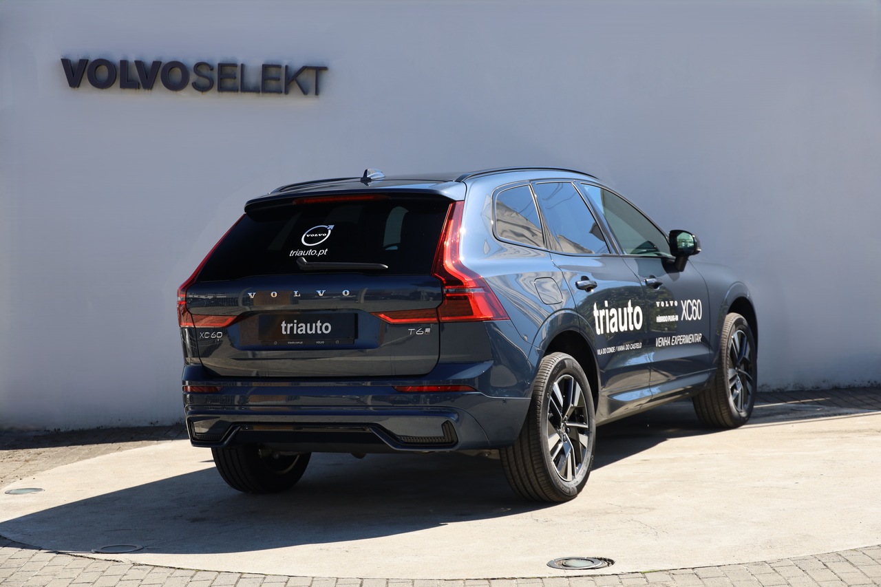 XC60 T6 Hibrido Plug-in Plus Dark 