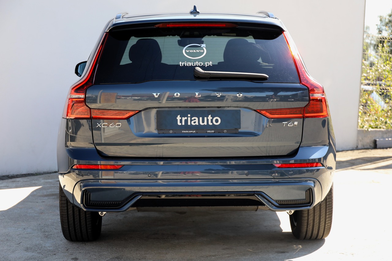 XC60 T6 Hibrido Plug-in Plus Dark 