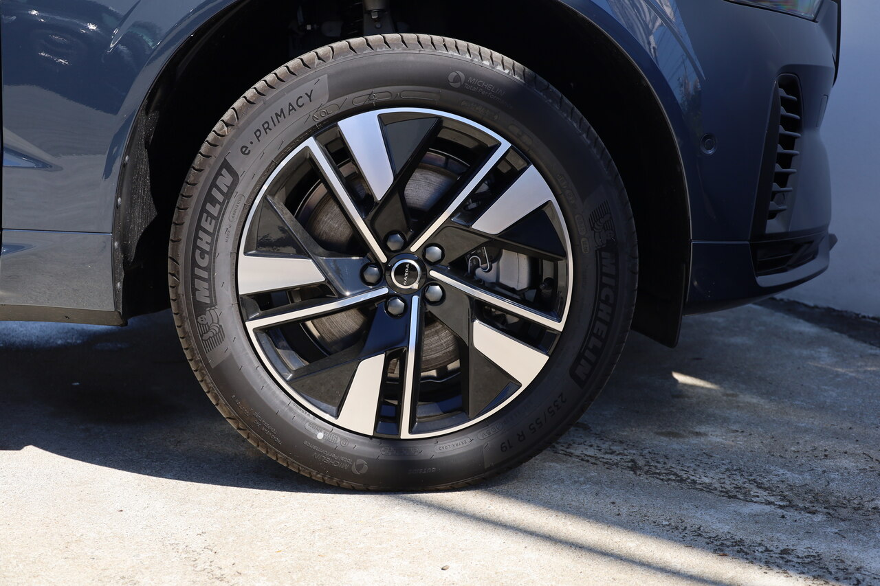 XC60 T6 Hibrido Plug-in Plus Dark 