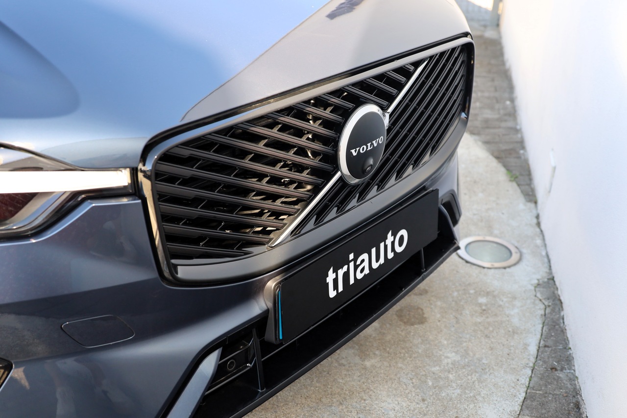 XC60 T6 Hibrido Plug-in Plus Dark 