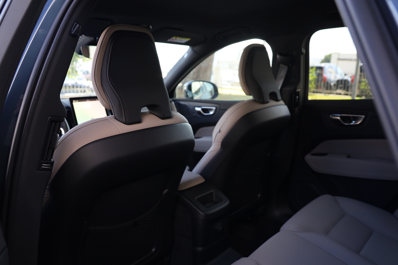 XC60 T6 Hibrido Plug-in Plus Dark 