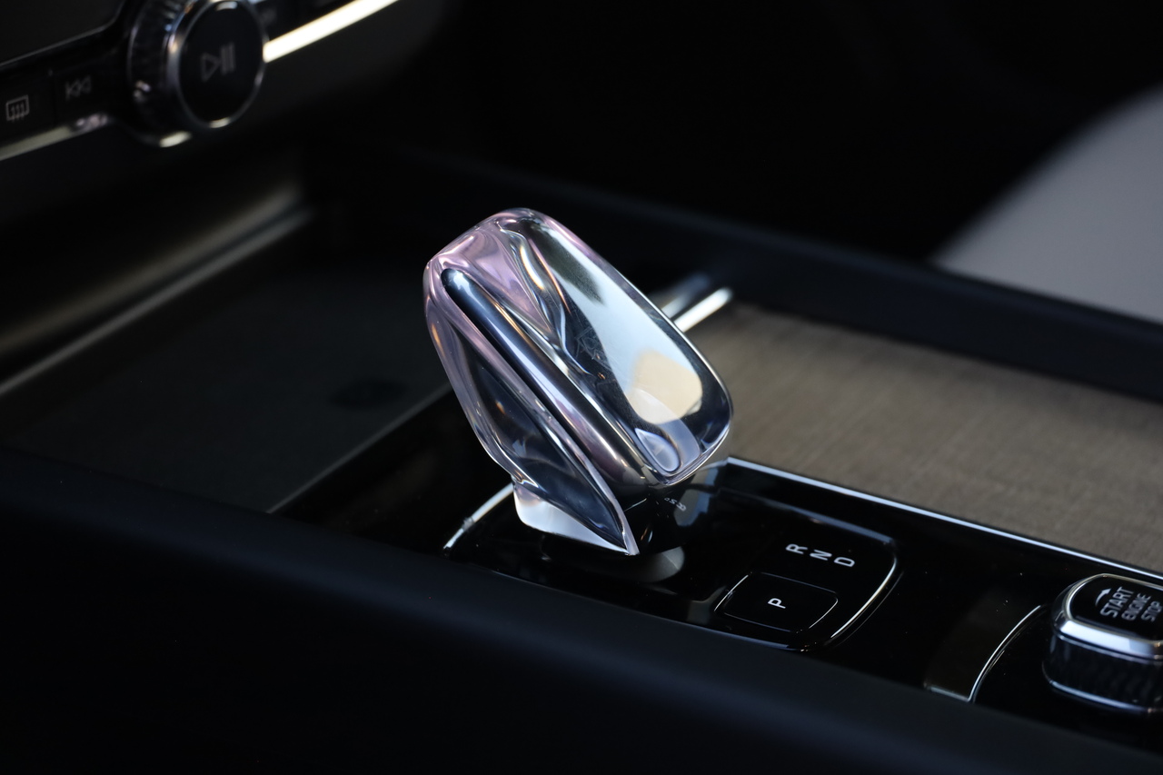 XC60 T6 Hibrido Plug-in Plus Dark 