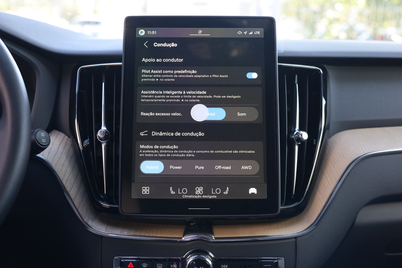 XC60 T6 Hibrido Plug-in Plus Dark 