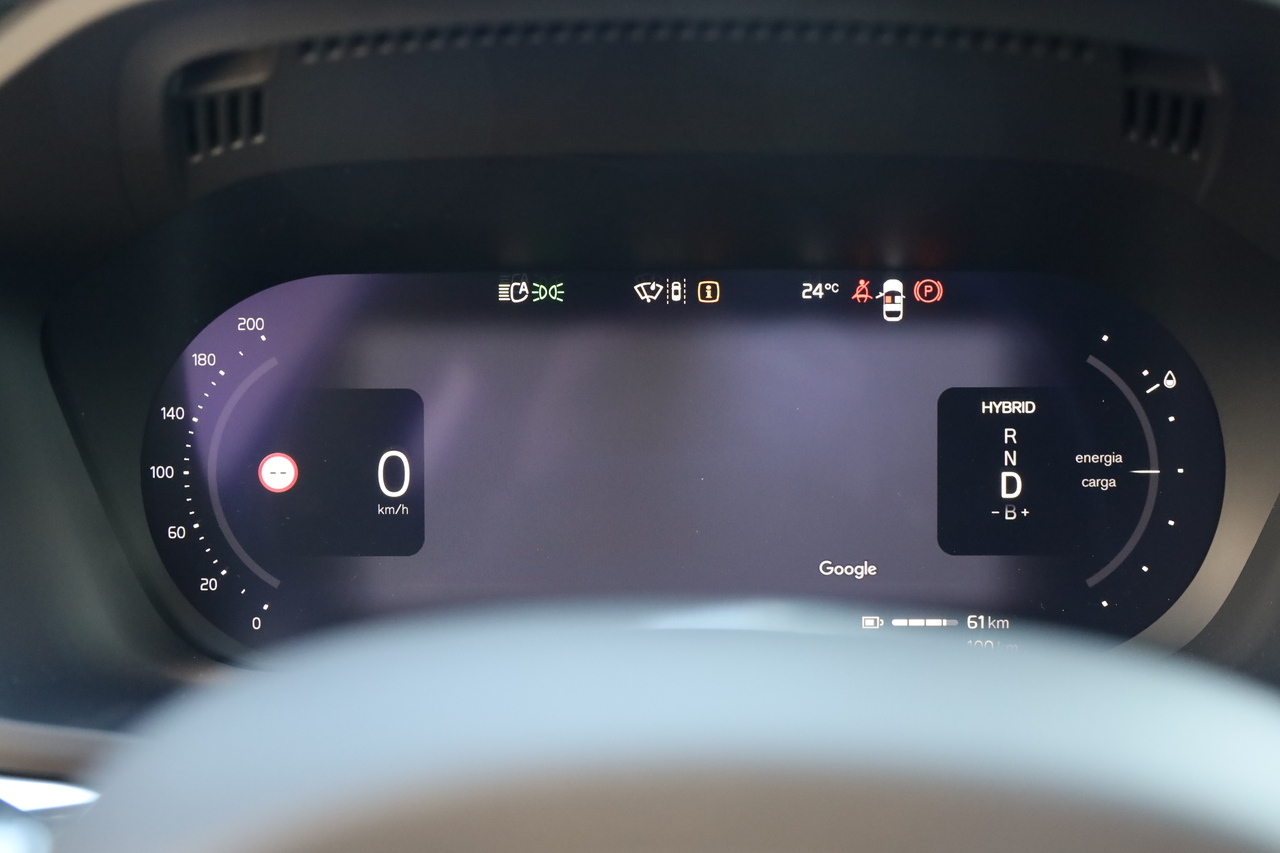 XC60 T6 Hibrido Plug-in Plus Dark 