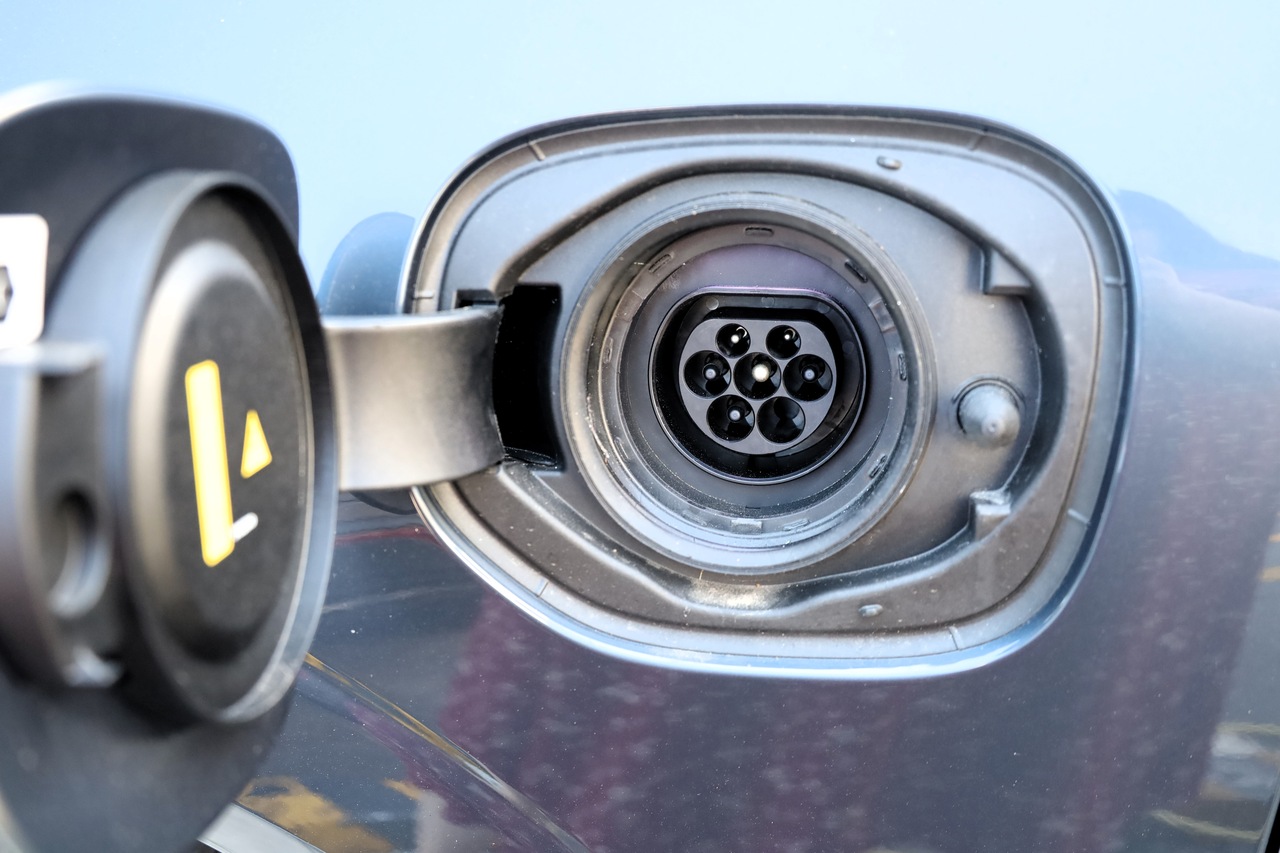XC60 T6 Hibrido Plug-in Plus Dark 