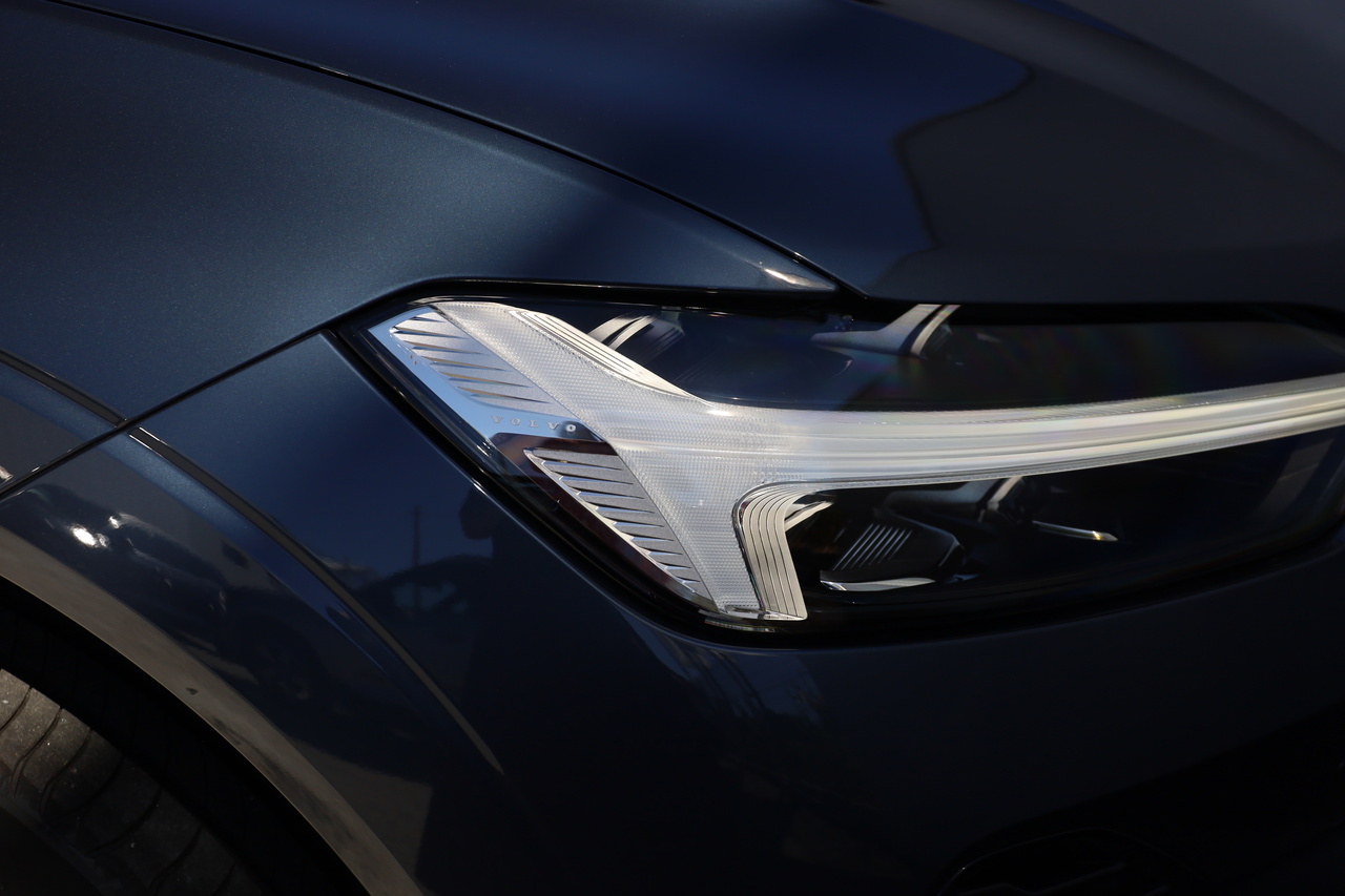 XC60 T6 Hibrido Plug-in Plus Dark 