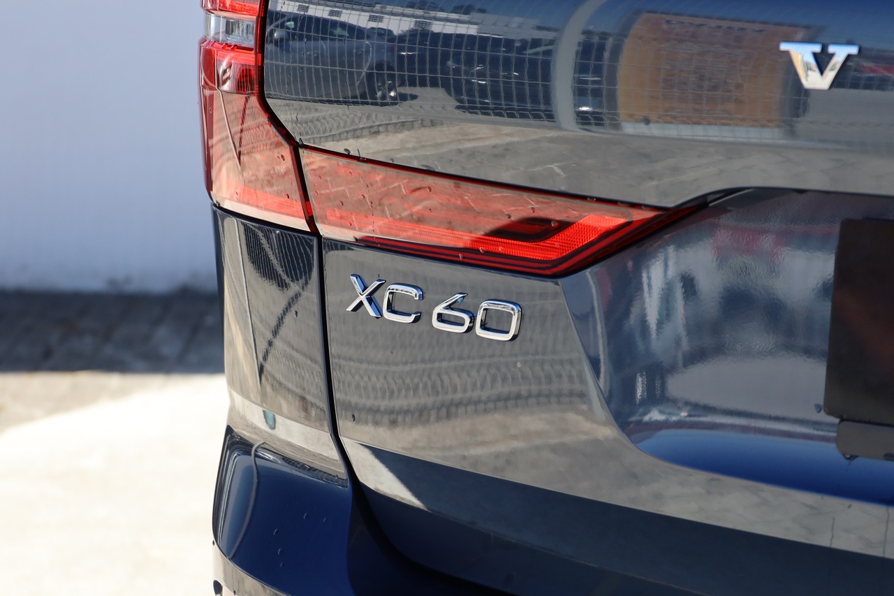 XC60 T6 Hibrido Plug-in Plus Dark 