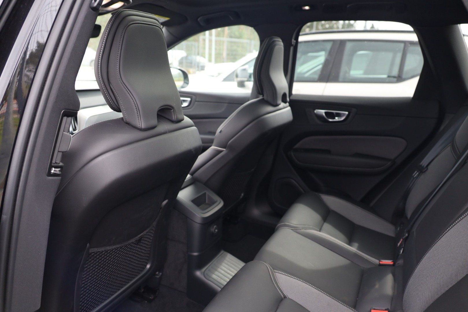 XC60 T6 Hibrido Plug-in Plus Dark Black Edition Geart.