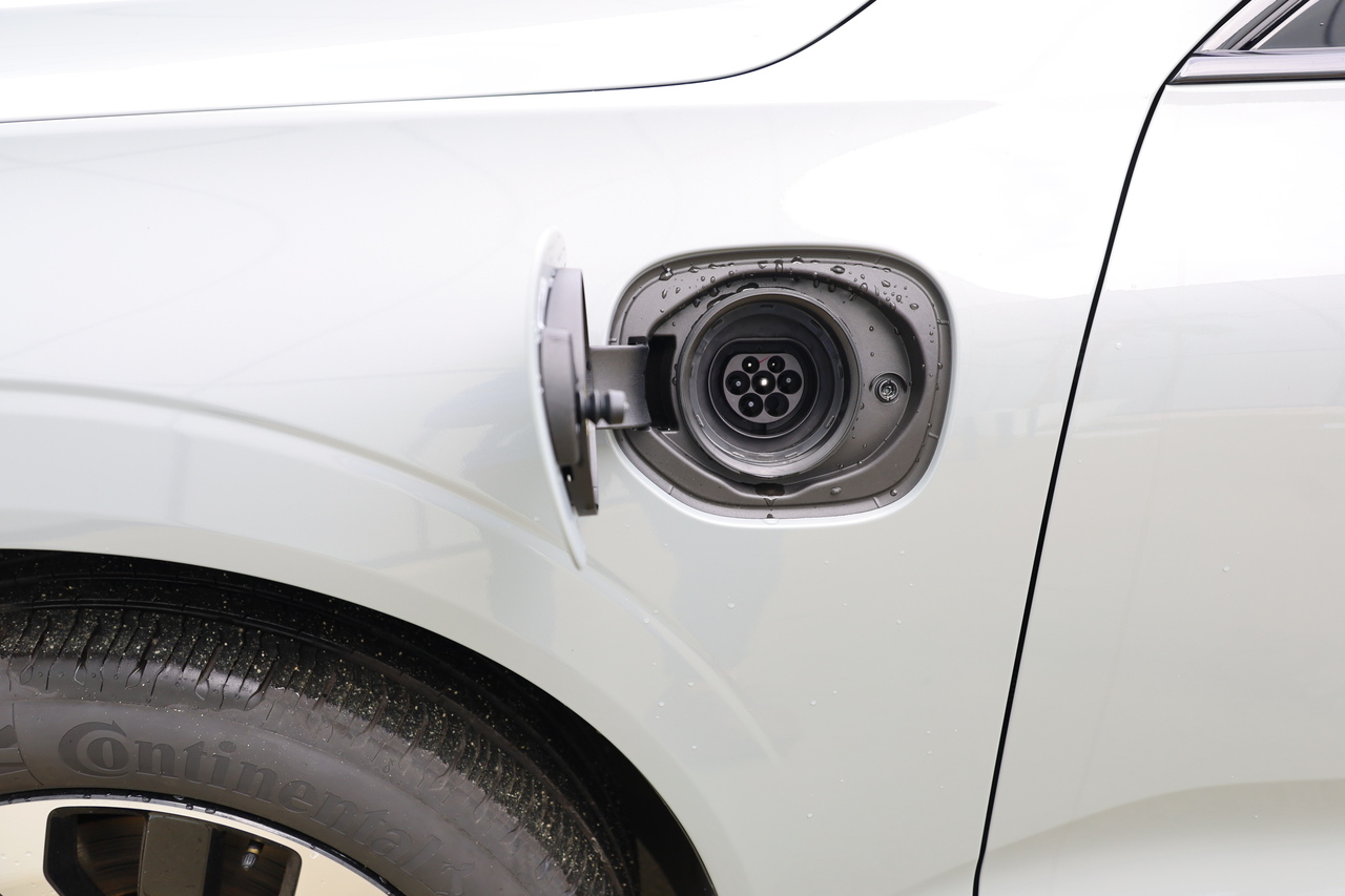 XC60 T6 Hibrido Plug-in Plus Dark Geart. AWD