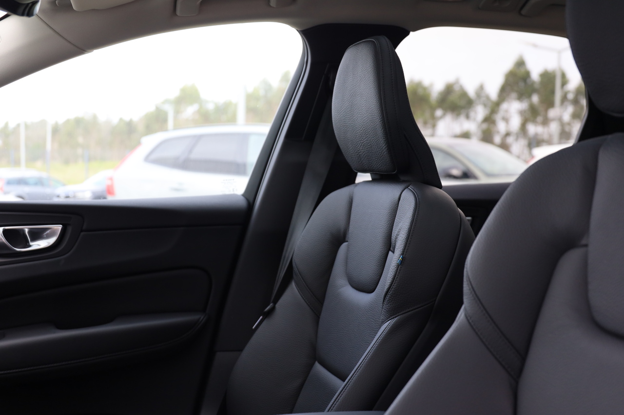 XC60 T6 Hibrido Plug-in Plus Dark Geart. AWD