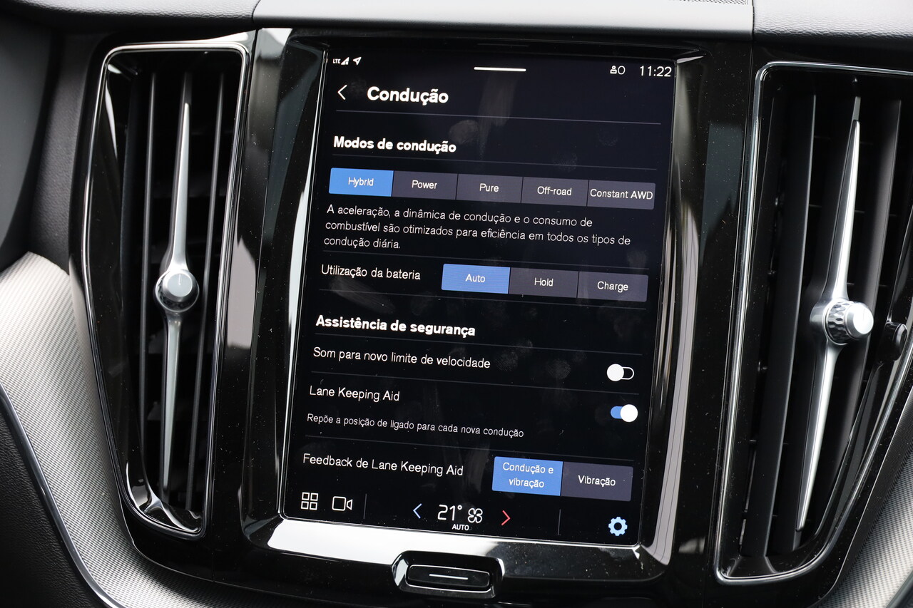 XC60 T6 Hibrido Plug-in Plus Dark Geart. AWD