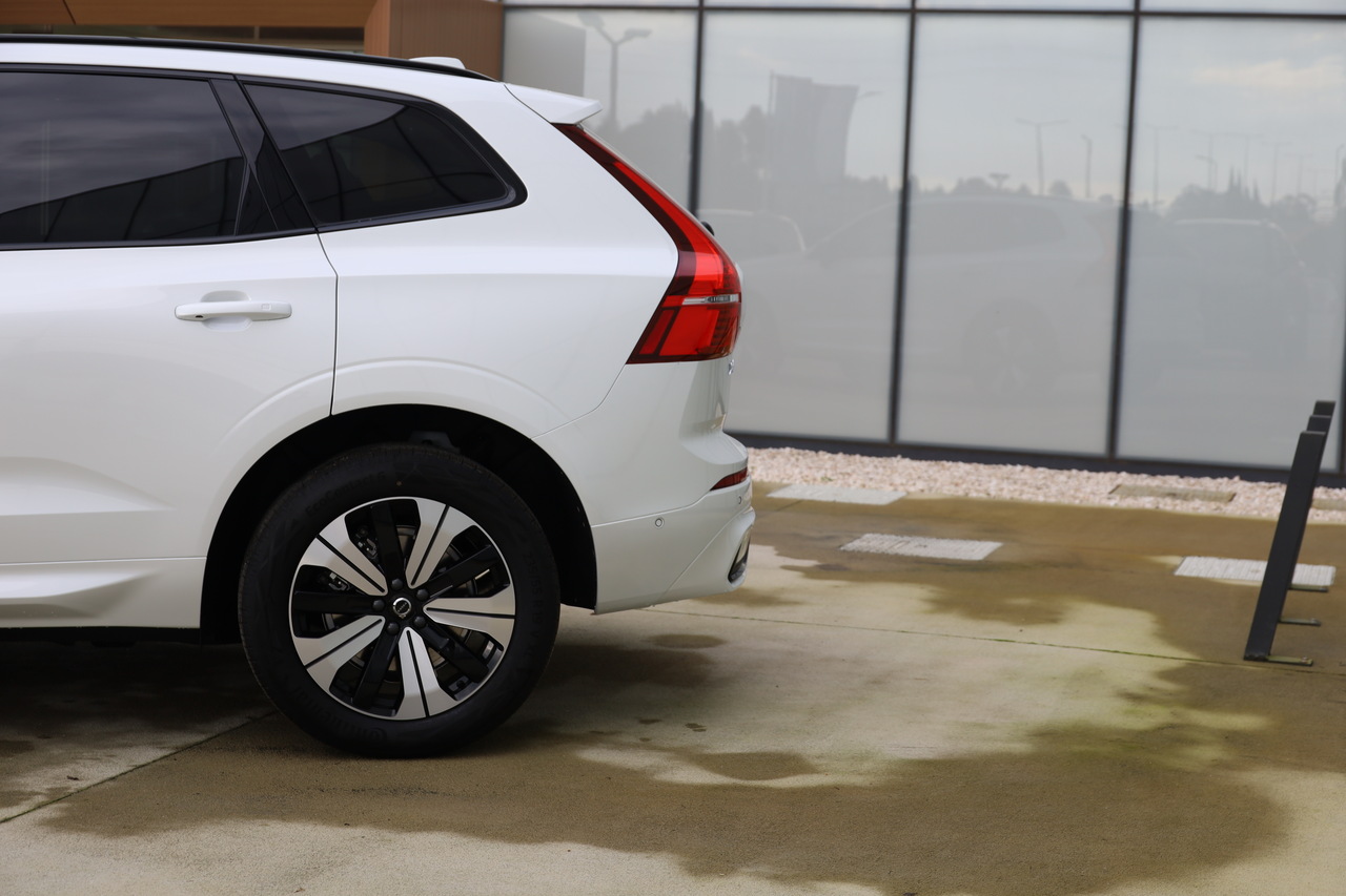 XC60 T6 Hibrido Plug-in Plus Dark