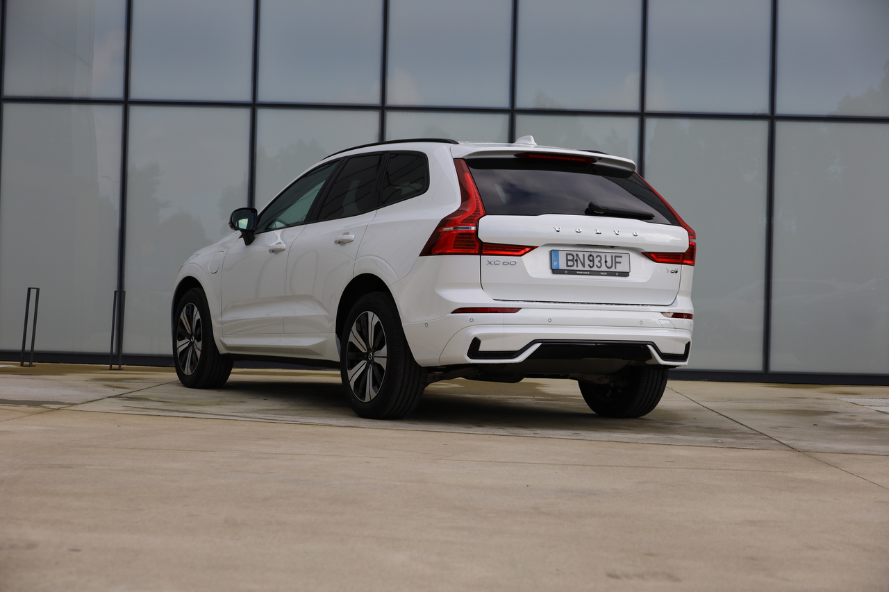 XC60 T6 Hibrido Plug-in Plus Dark