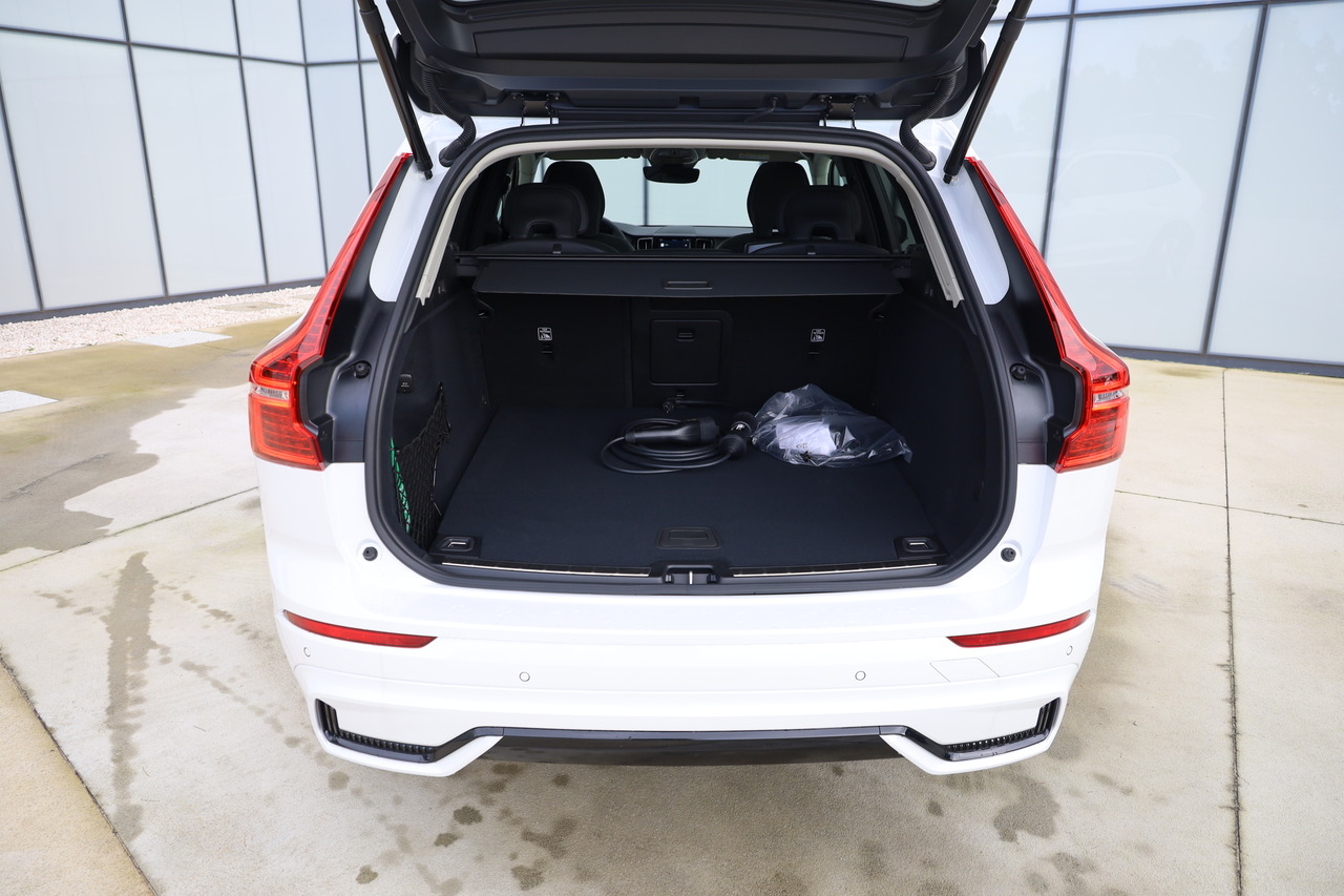 XC60 T6 Hibrido Plug-in Plus Dark