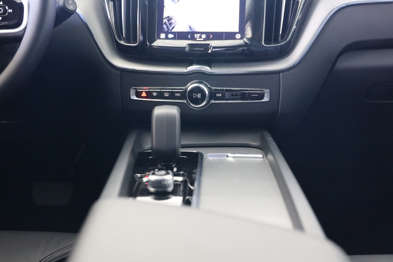 XC60 T6 Hibrido Plug-in Ultimate Dark 