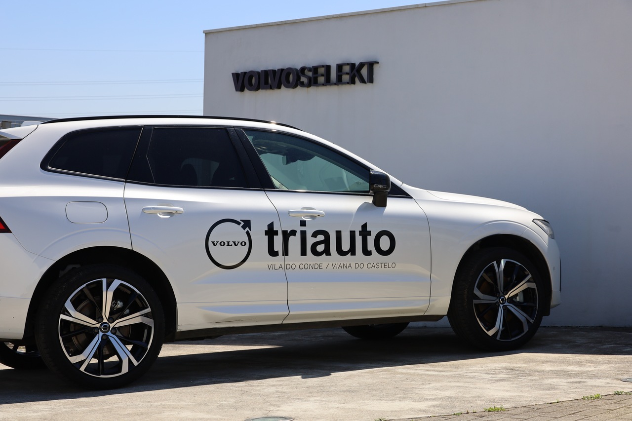 XC60 T6 Hibrido Plug-in Ultimate Dark 