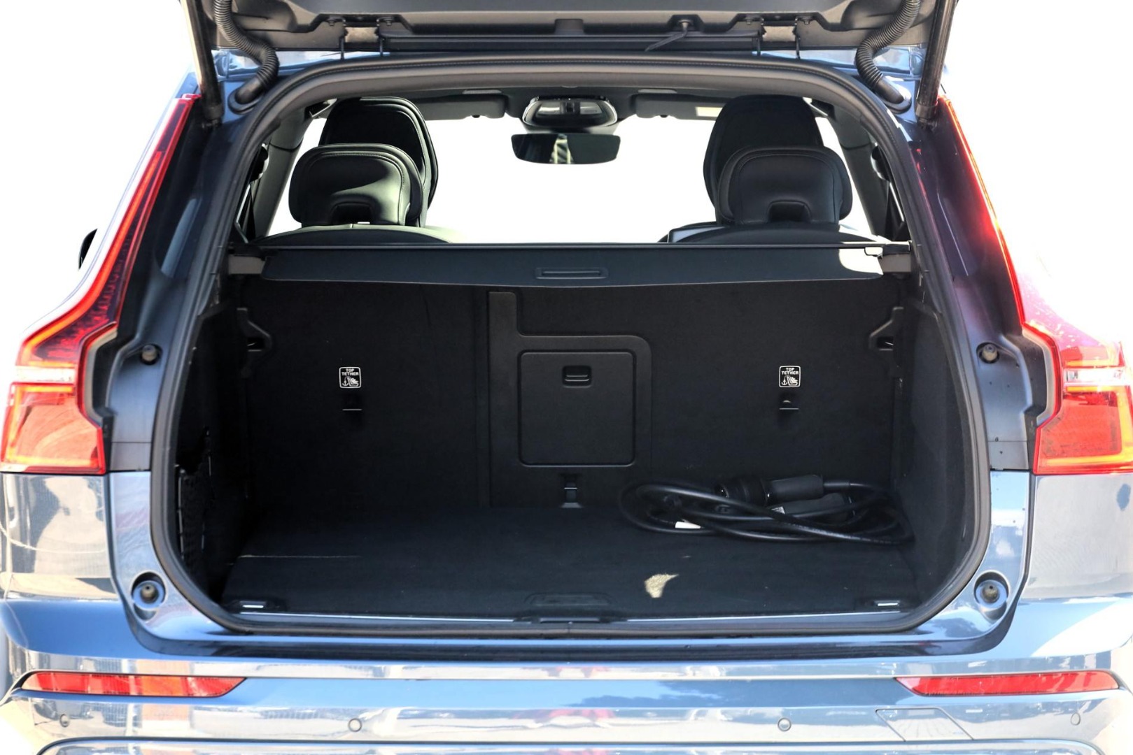 XC60 T6 Hibrido Plug-in Ultra Black Edition