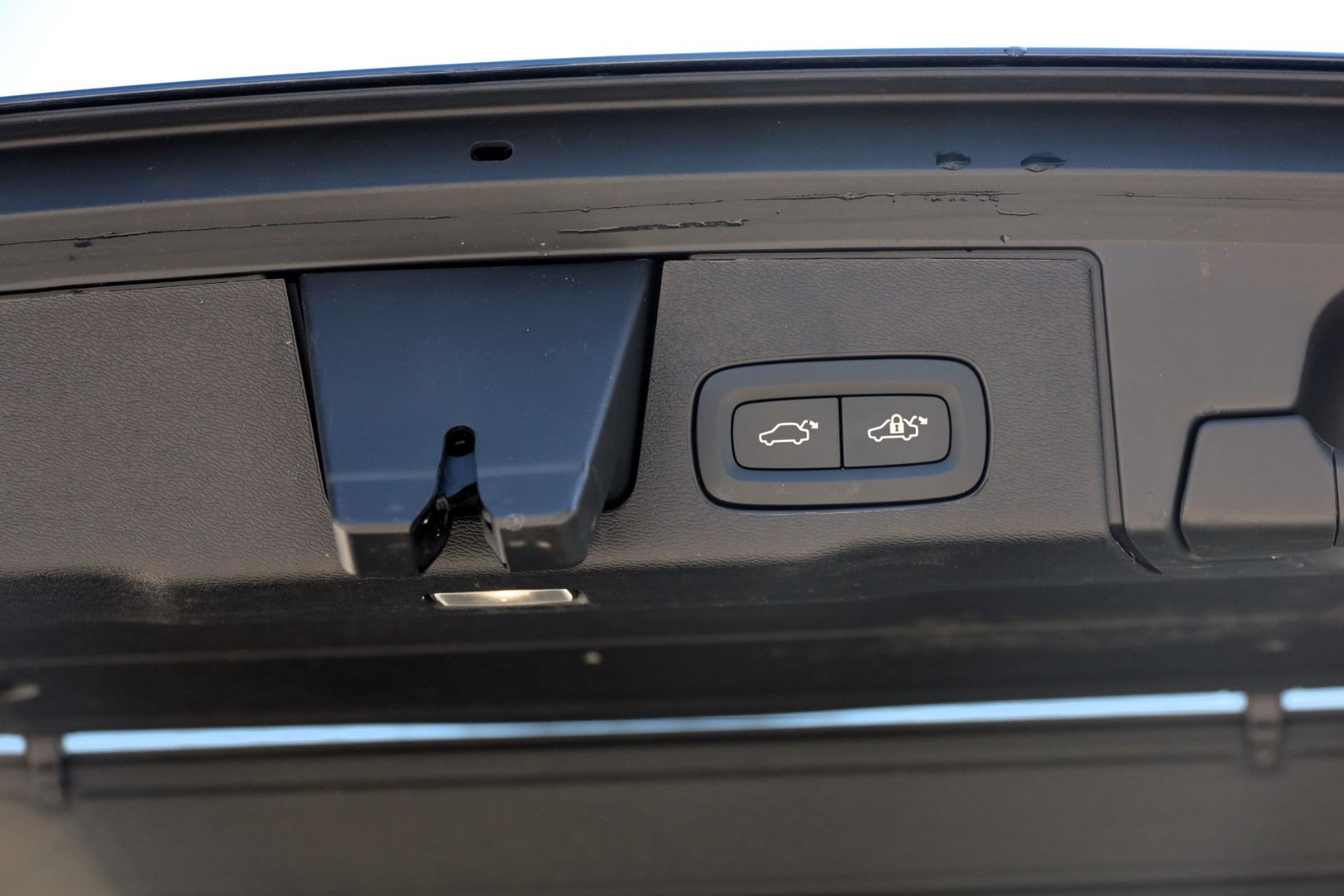 XC60 T6 Hibrido Plug-in Ultra Black Edition