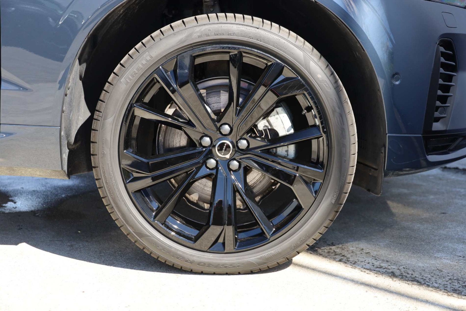 XC60 T6 Hibrido Plug-in Ultra Black Edition