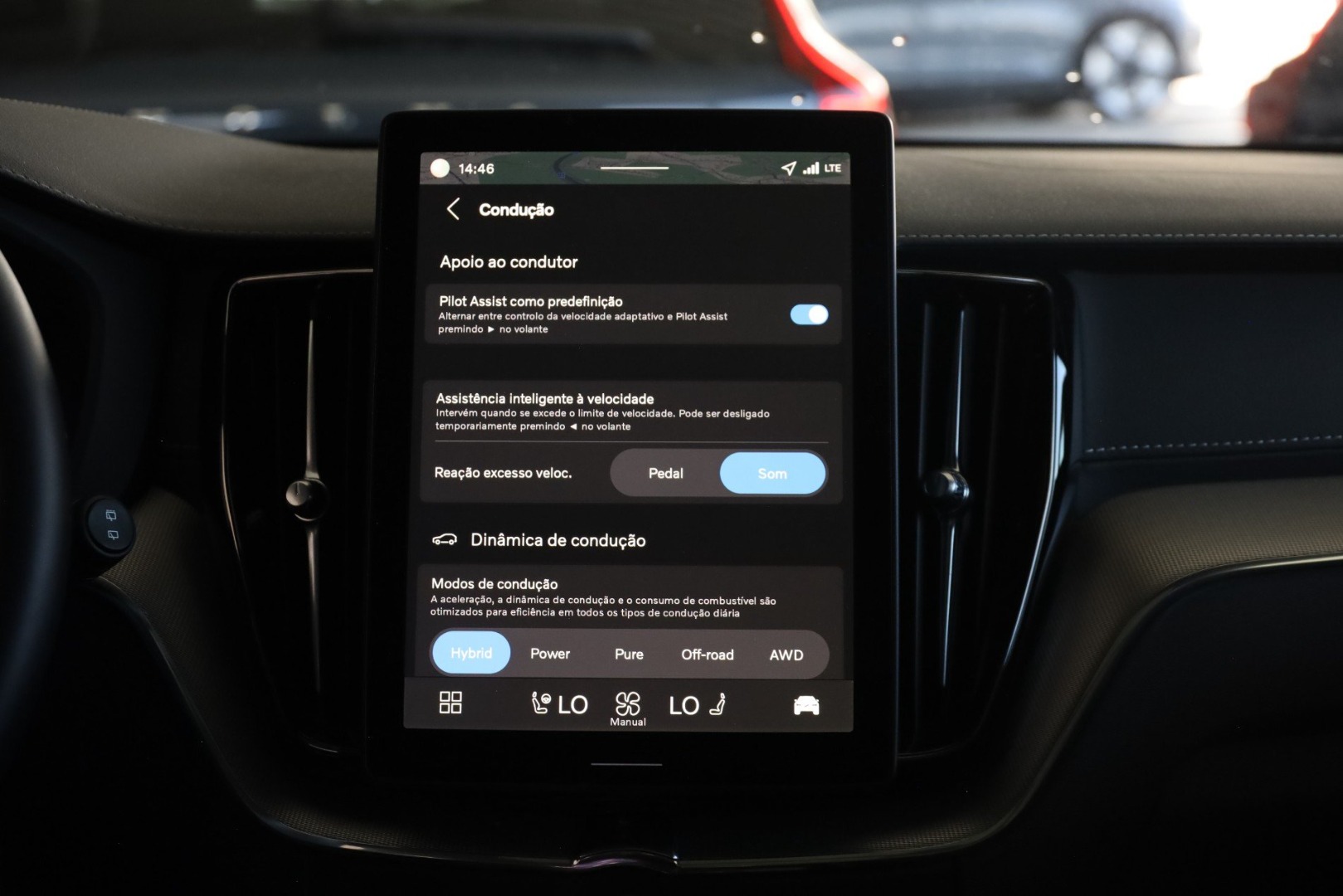 XC60 T6 Hibrido Plug-in Ultra Black Edition