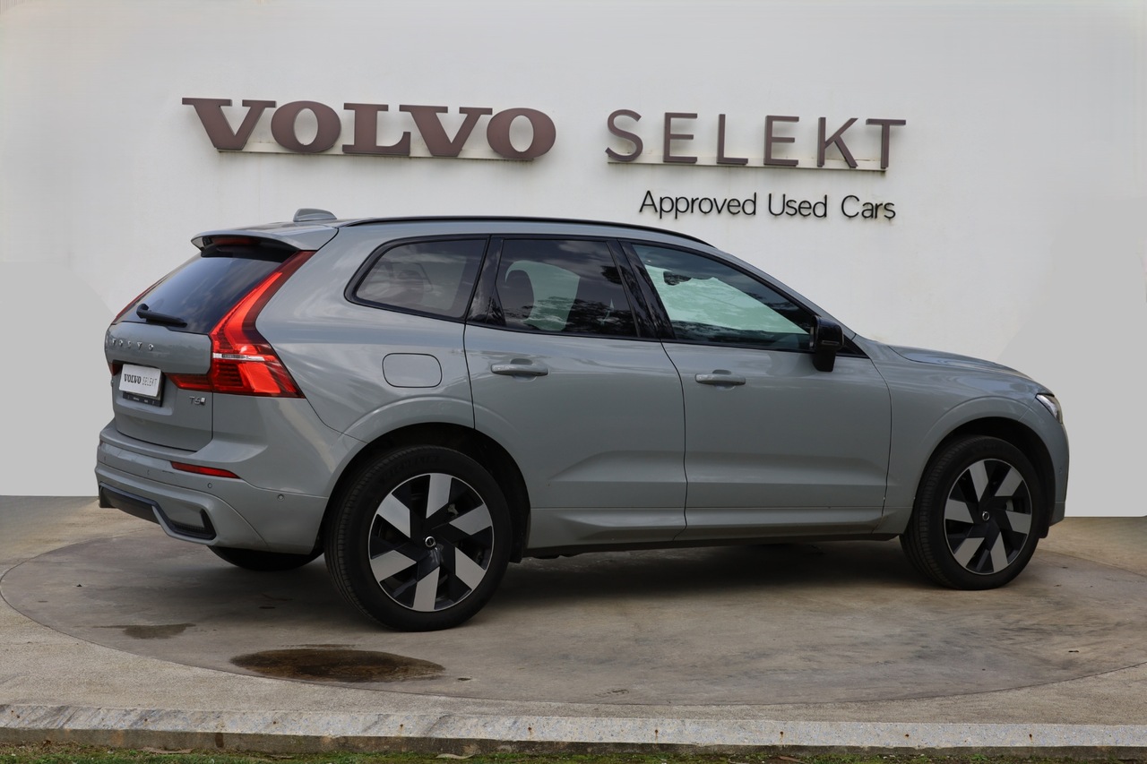 XC60 T6 Hibrido Plug-in Ultra Dark