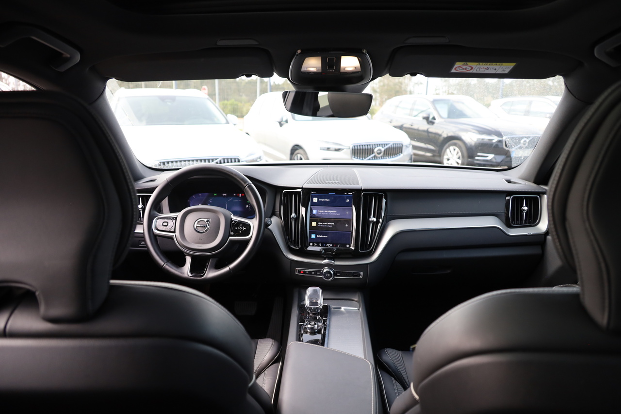 XC60 T6 Hibrido Plug-in Ultra Dark