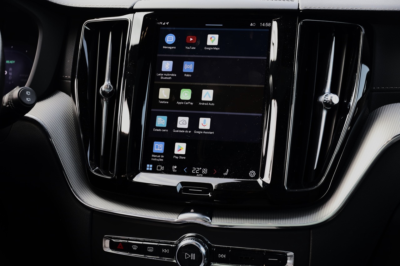 XC60 T6 Hibrido Plug-in Ultra Dark